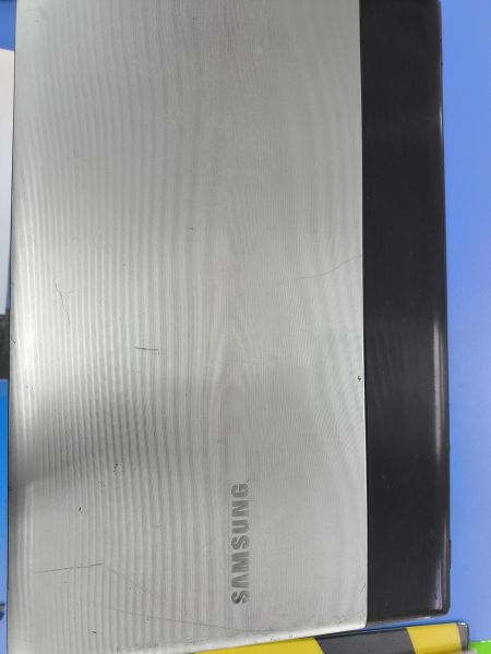 Купить Samsung NP300E5A-S06RU (Core i3-2330M/GT 520MX/RAM 12GB/HDD 500GB) в Ангарск за 6400 руб.