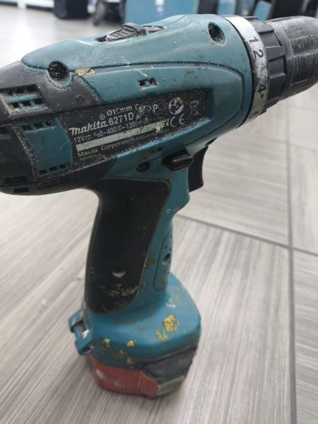Купить Makita 6271D с СЗУ в Ангарск за 1650 руб.