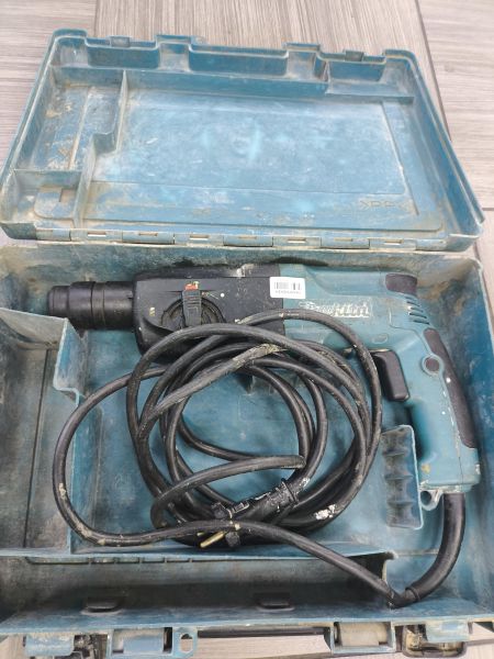 Купить Makita HR2450 в Ангарск за 3500 руб.