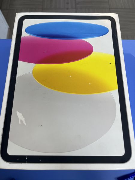 Купить Apple iPad 10 2022 256GB (A2696) (без SIM) в Ангарск за 17600 руб.