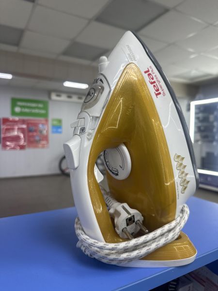 Купить Tefal Supergliss Plus FV3940E0 в Ангарск за 1250 руб.