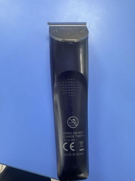 Купить Geemy GM-6005 с СЗУ в Ангарск за 450 руб.