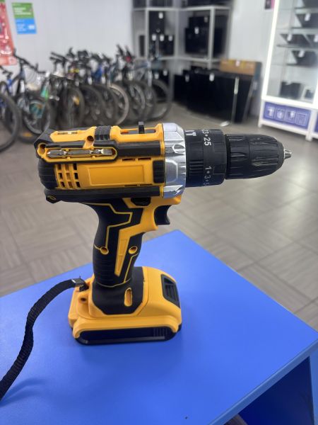 Купить Реплика DeWALT (акк. шуруп.) с СЗУ в Ангарск за 700 руб.