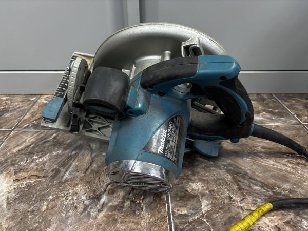 Купить Makita 5008MG в Ангарск за 4900 руб.