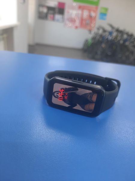 Купить Huawei Band 10 (NOR-B29/B19) с СЗУ в Ангарск за 900 руб.