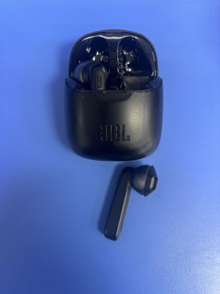 Купить JBL Tune 225TWS (T225TWS) в Ангарск за 800 руб.