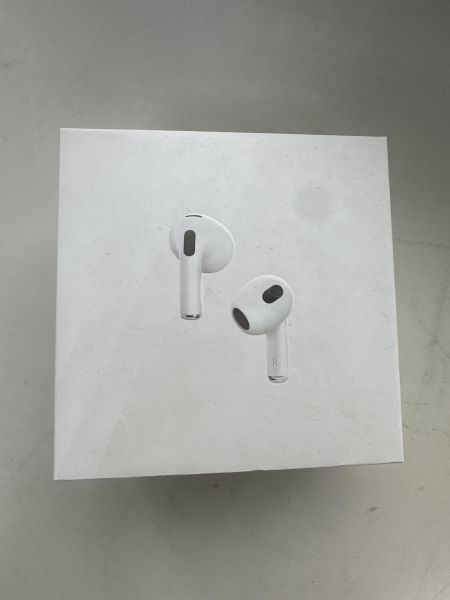 Купить Реплика Apple AirPods 3 (A2564, A2565, A2566 ) в Ангарск за 400 руб.