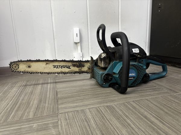 Купить Makita EA3202S в Ангарск за 4500 руб.