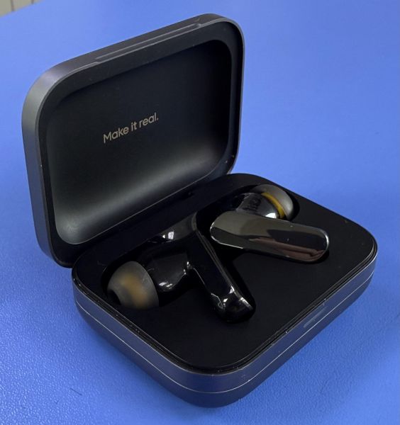 Купить Realme Buds Air 7 Pro (RMA2407) в Ангарск за 2400 руб.