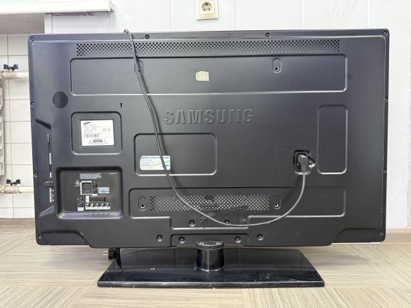 телевизор Samsung LE46C530F1W в Ангарск