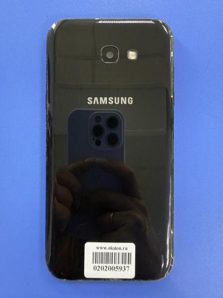 сотовый телефон Samsung Galaxy A7 2017 3/32GB (A720F) Duos в Ангарск