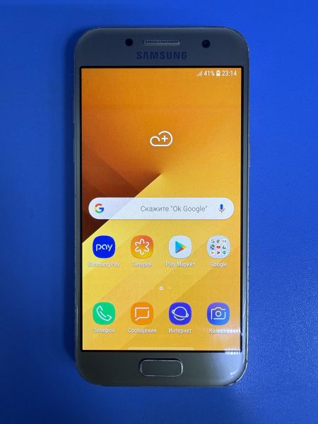 сотовый телефон Samsung Galaxy A3 2017 (A320F) Duos в Ангарск