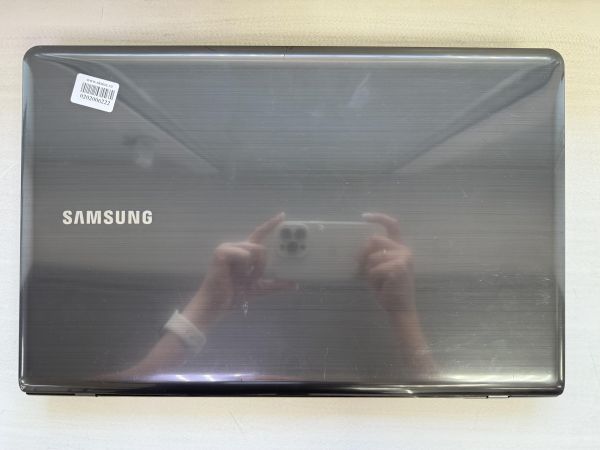 ноутбук Samsung NP355E5C (A10-4600M, RAM 6 GB) в Ангарск