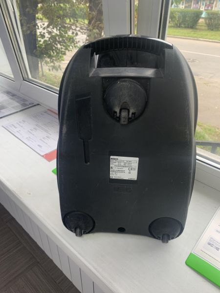 напольный пылесос Bosch GL-30 BSGL 3MULT2 в Ангарск