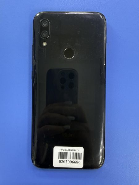 сотовый телефон Xiaomi Redmi 7 2/16GB (M1810F6LG) Duos в Ангарск