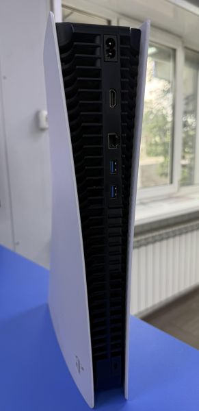 игровая приставка Sony PlayStation 5 825 ГБ (CFI-1200B) в Ангарск