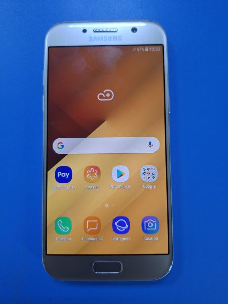 сотовый телефон Samsung Galaxy A5 2017 3/32GB (A520F) Duos в Ангарск