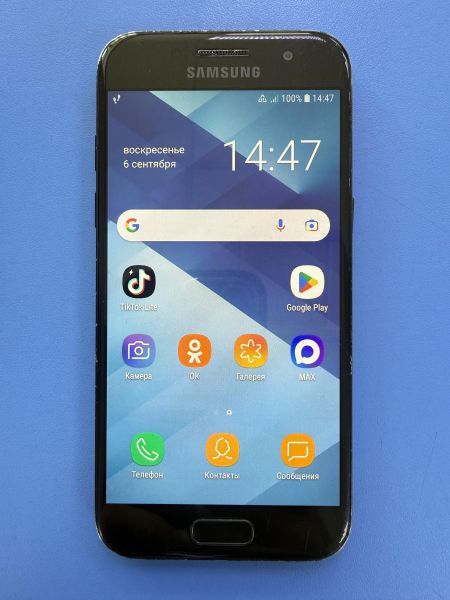 сотовый телефон Samsung Galaxy A3 2017 (A320F) Duos в Ангарск