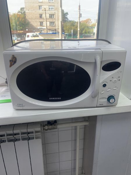 микроволновая печь (свч) Samsung CE2877NR в Ангарск