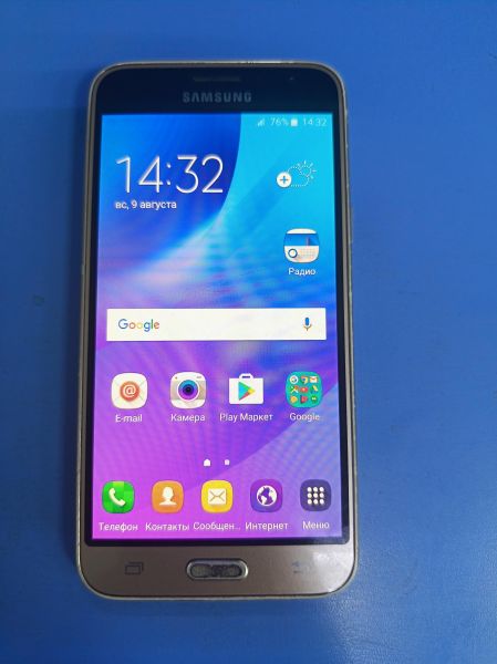 сотовый телефон Samsung Galaxy J3 2016 (J320F) Duos в Ангарск