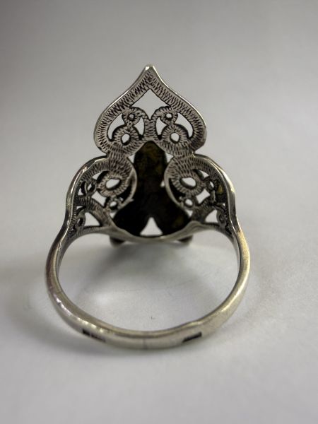 серебряное кольцо Кольцо серебро 925 3,09g, вес изделия 3.09g, размер 18, 00 нет камней в Иркутск