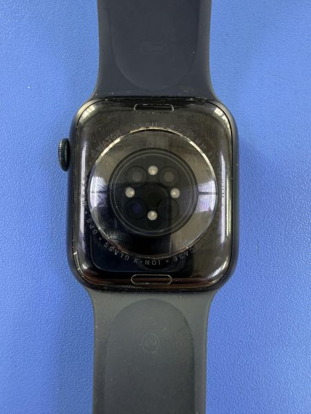 умные часы и браслеты Apple Watch Series 8 45mm (A2771) с СЗУ в Ангарск