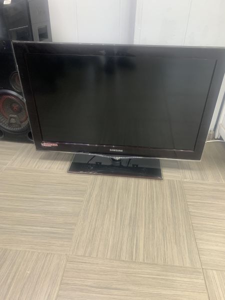 телевизор Samsung LE32C650L1W в Ангарск