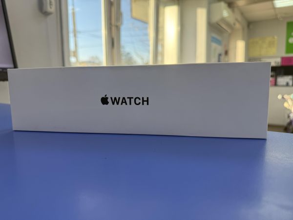 умные часы и браслеты Apple Watch SE 40mm (A2351) с СЗУ в Ангарск