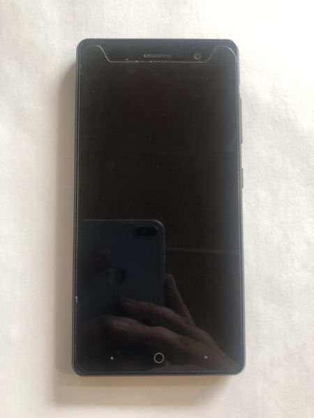 Купить ZTE Blade A520C Duos в Новосибирск за 1350 руб.