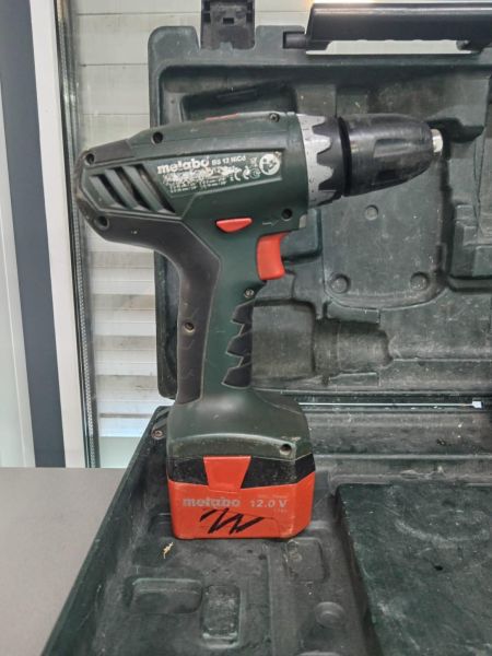 Купить Metabo BS 12 NiCd с СЗУ в Новосибирск за 2000 руб.