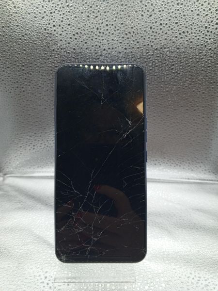 Купить TECNO Spark Go 2022 2/32GB (KG5m) Duos в Новосибирск за 1050 руб.