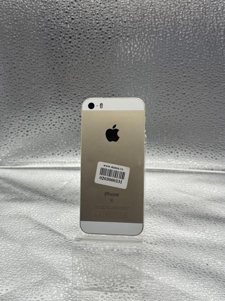 Купить Apple iPhone SE 1st gen. 2016 64GB в Новосибирск за 1600 руб.