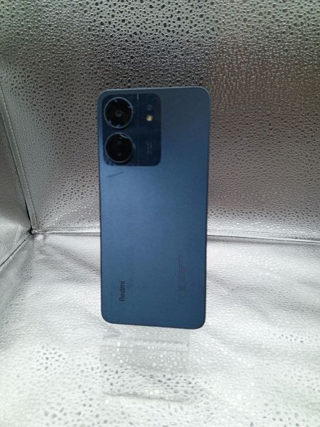 Купить Xiaomi Redmi 13C 4/128GB (23108RN04Y) Duos в Новосибирск за 4600 руб.