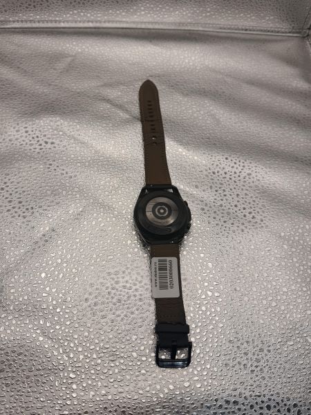 Купить Samsung Galaxy Watch 3 (SM-R840) с СЗУ в Новосибирск за 2800 руб.