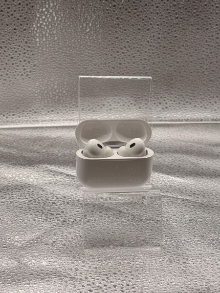 Купить Apple AirPods Pro 2 (A2931, A2698, A2699) в Новосибирск за 4400 руб.