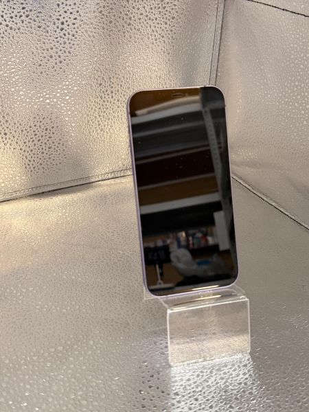 Купить Apple iPhone 12 128GB в Новосибирск за 16400 руб.