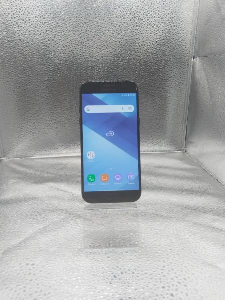 Купить Samsung Galaxy A5 2017 3/32GB (A520F) Duos в Новосибирск за 3100 руб.
