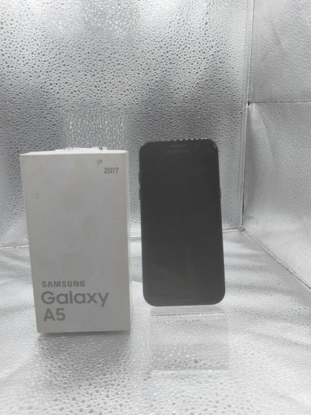 Купить Samsung Galaxy A5 2017 3/32GB (A520F) Duos в Новосибирск за 3100 руб.