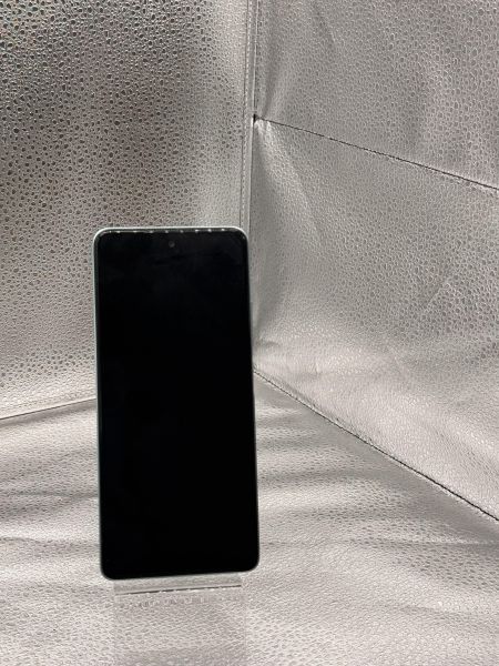 Купить Infinix Hot 30 8/128GB (X6831) Duos в Новосибирск за 6100 руб.