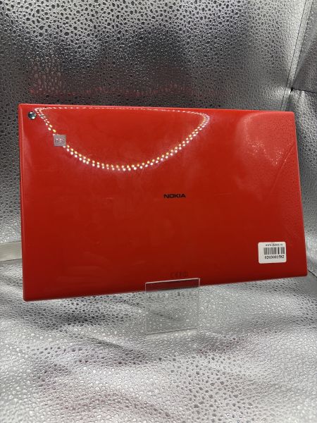 Купить Nokia Lumia 2520 32GB (RX-113) (c SIM, с СЗУ) в Новосибирск за 3700 руб.