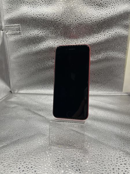 Купить Apple iPhone SE 2nd gen. 2020 64GB в Зима за 6500 руб.