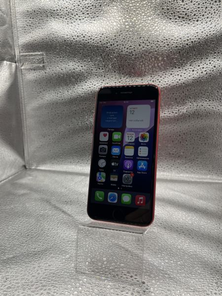 Купить Apple iPhone SE 2nd gen. 2020 64GB в Зима за 6500 руб.