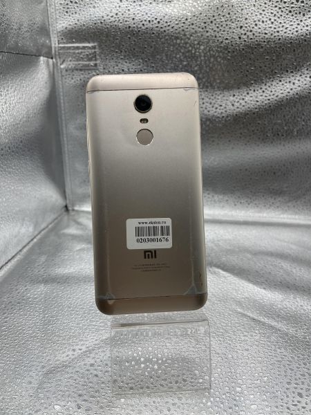 Купить Xiaomi Redmi 5 Plus 3/32GB (MEG7/MEE7) Duos в Зима за 2300 руб.
