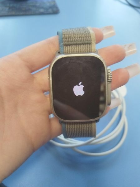 Купить Apple Watch Ultra 49mm (A2859, А2622, A2684) с СЗУ в Новосибирск за 32700 руб.