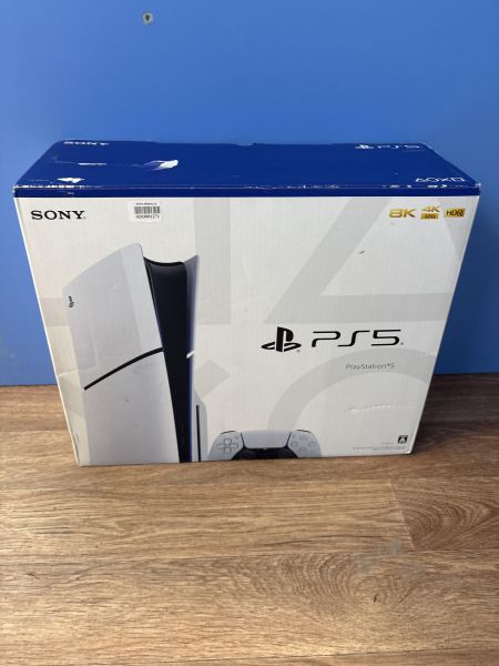 Купить Sony PlayStation 5 Slim 1TB (CFI-2000, с дисководом) в Томск за 44000 руб.