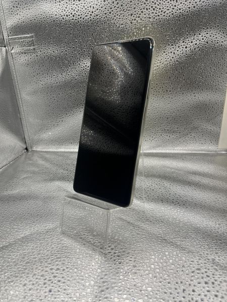 Купить Infinix Hot 40 8/256GB (X6836) Duos в Новосибирск за 5900 руб.