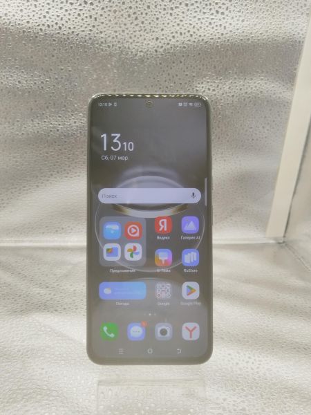 Купить TECNO Spark 30 Pro 8/128GB (KL7) Duos в Новосибирск за 8100 руб.