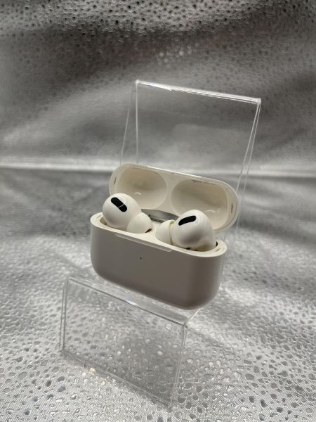 Купить Реплика Apple AirPods Pro (A2083, A2084, A2190) в Новосибирск за 300 руб.
