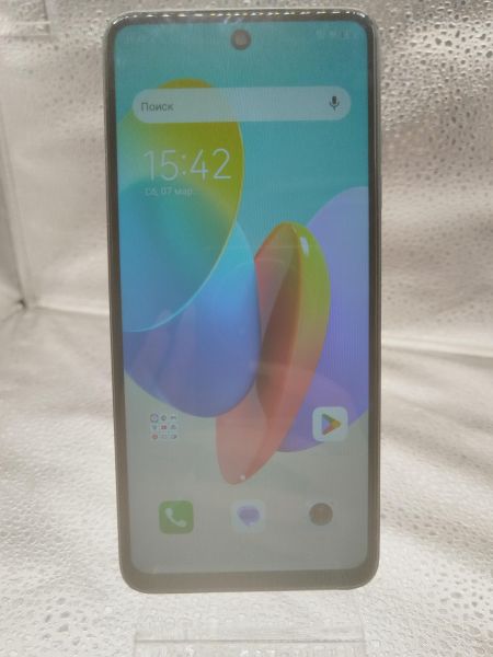 Купить TECNO Spark Go 2024 4/64GB (BG6) Duos в Новосибирск за 3300 руб.