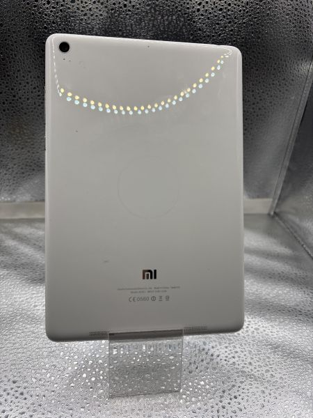 Купить Xiaomi Mi Pad 16GB (без SIM) в Новосибирск за 2800 руб.